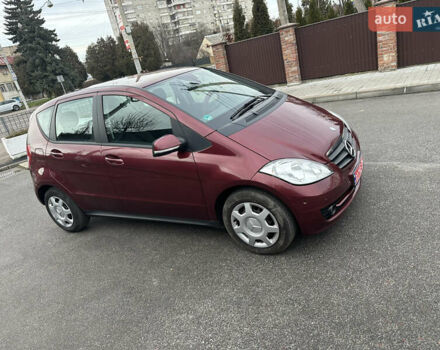 Красный Мерседес А класс, объемом двигателя 1.7 л и пробегом 204 тыс. км за 6800 $, фото 2 на Automoto.ua