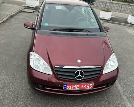Красный Мерседес А класс, объемом двигателя 1.7 л и пробегом 204 тыс. км за 6800 $, фото 1 на Automoto.ua
