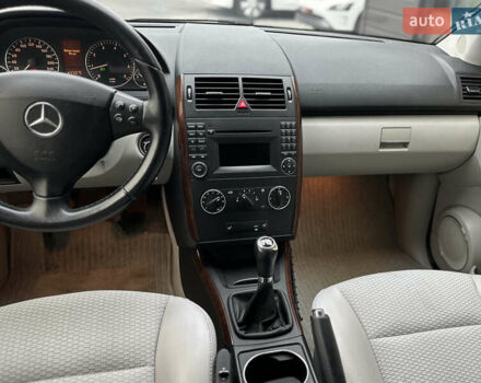 Червоний Мерседес А клас, об'ємом двигуна 1.5 л та пробігом 209 тис. км за 6250 $, фото 37 на Automoto.ua