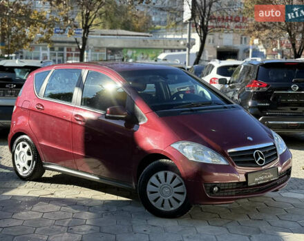 Мерседес А клас 2009 у Одесі на Automoto.ua Червоний Мерседес А клас, об'ємом двигуна 1.99 л та пробігом 300 тис. км за 5500 $, фото 14 на Automoto.ua