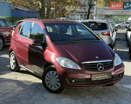 Мерседес А клас 2009 у Одесі на Automoto.ua Червоний Мерседес А клас, об'ємом двигуна 1.99 л та пробігом 300 тис. км за 5500 $, фото 12 на Automoto.ua