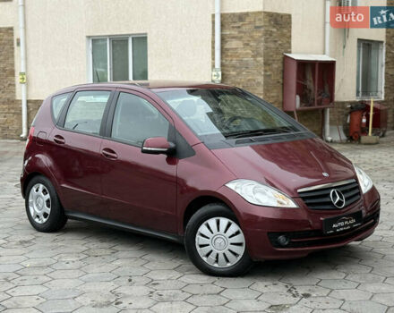 Красный Мерседес А класс, объемом двигателя 1.99 л и пробегом 300 тыс. км за 4900 $, фото 16 на Automoto.ua