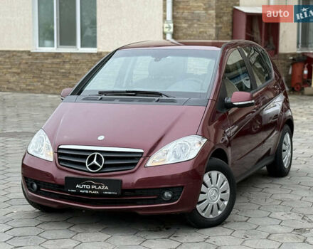 Красный Мерседес А класс, объемом двигателя 1.99 л и пробегом 300 тыс. км за 4900 $, фото 11 на Automoto.ua