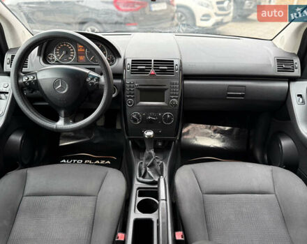 Красный Мерседес А класс, объемом двигателя 1.99 л и пробегом 300 тыс. км за 4900 $, фото 36 на Automoto.ua