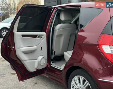 Червоний Мерседес А клас, об'ємом двигуна 1.5 л та пробігом 209 тис. км за 6250 $, фото 42 на Automoto.ua