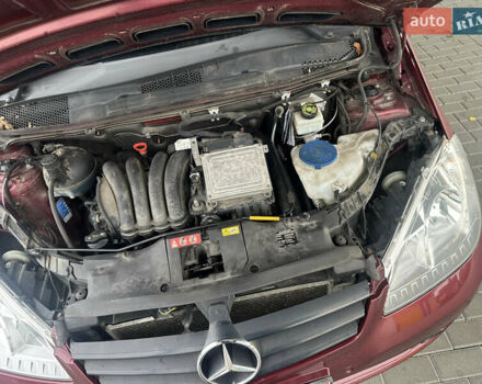 Красный Мерседес А класс, объемом двигателя 1.7 л и пробегом 204 тыс. км за 6800 $, фото 11 на Automoto.ua