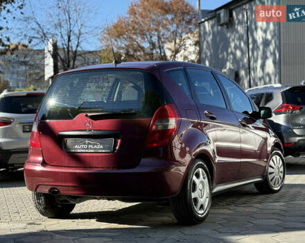 Мерседес А клас 2009 у Одесі на Automoto.ua Червоний Мерседес А клас, об'ємом двигуна 1.99 л та пробігом 300 тис. км за 5500 $, фото 21 на Automoto.ua
