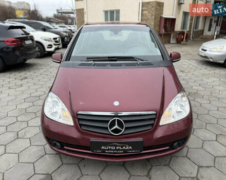 Красный Мерседес А класс, объемом двигателя 1.99 л и пробегом 300 тыс. км за 4900 $, фото 1 на Automoto.ua