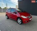 Красный Мерседес А класс, объемом двигателя 1.7 л и пробегом 160 тыс. км за 5000 $, фото 2 на Automoto.ua