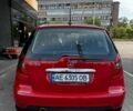 Красный Мерседес А класс, объемом двигателя 1.7 л и пробегом 160 тыс. км за 5000 $, фото 4 на Automoto.ua