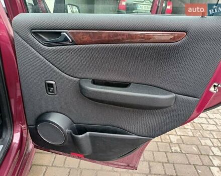 Красный Мерседес А класс, объемом двигателя 1.7 л и пробегом 155 тыс. км за 6600 $, фото 15 на Automoto.ua