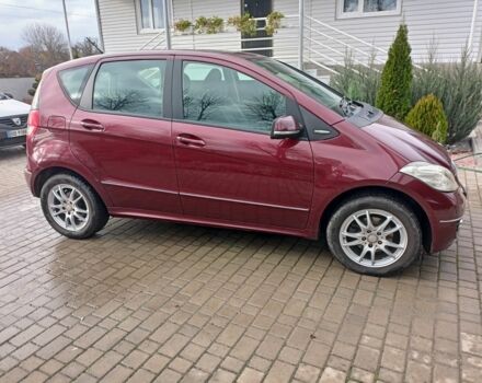 Красный Мерседес А класс, объемом двигателя 1.7 л и пробегом 155 тыс. км за 6900 $, фото 2 на Automoto.ua