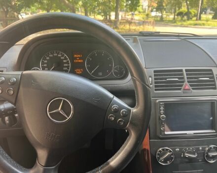 Червоний Мерседес А клас, об'ємом двигуна 1.7 л та пробігом 133 тис. км за 6200 $, фото 4 на Automoto.ua