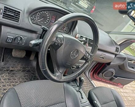 Червоний Мерседес А клас, об'ємом двигуна 1.7 л та пробігом 156 тис. км за 6300 $, фото 8 на Automoto.ua