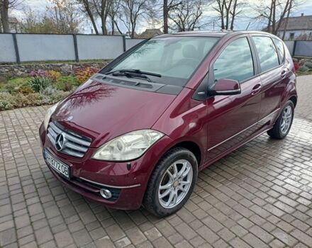 Красный Мерседес А класс, объемом двигателя 1.7 л и пробегом 155 тыс. км за 6900 $, фото 3 на Automoto.ua