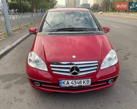 Красный Мерседес А класс, объемом двигателя 1.7 л и пробегом 130 тыс. км за 6400 $, фото 3 на Automoto.ua