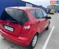 Червоний Мерседес А клас, об'ємом двигуна 2 л та пробігом 120 тис. км за 8900 $, фото 3 на Automoto.ua