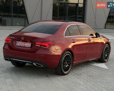 Красный Мерседес А класс, объемом двигателя 1.99 л и пробегом 57 тыс. км за 28000 $, фото 3 на Automoto.ua