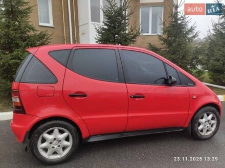 Красный Мерседес А класс, объемом двигателя 1.4 л и пробегом 280 тыс. км за 2600 $, фото 1 на Automoto.ua