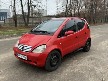 Красный Мерседес А класс, объемом двигателя 1.6 л и пробегом 200 тыс. км за 1200 $, фото 1 на Automoto.ua