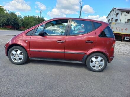 Червоний Мерседес А клас, об'ємом двигуна 1.7 л та пробігом 265 тис. км за 3000 $, фото 1 на Automoto.ua