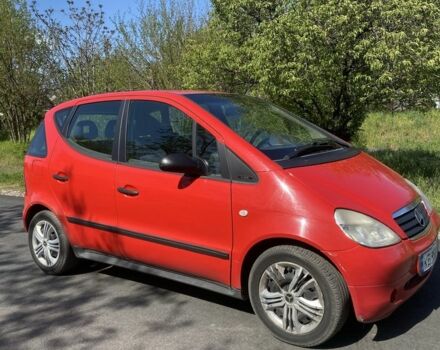 Красный Мерседес А класс, объемом двигателя 1.7 л и пробегом 250 тыс. км за 3500 $, фото 1 на Automoto.ua