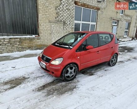 Красный Мерседес А класс, объемом двигателя 1.9 л и пробегом 290 тыс. км за 1999 $, фото 1 на Automoto.ua