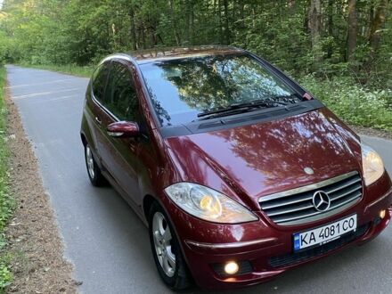 Мерседес А клас 2005 у Ичне на Automoto.ua Червоний Мерседес А клас, об'ємом двигуна 1.7 л та пробігом 247 тис. км за 3650 $, фото 1 на Automoto.ua
