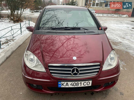 Мерседес А класс 2005 в Чернигове на Automoto.ua Красный Мерседес А класс, объемом двигателя 1.7 л и пробегом 250 тыс. км за 3600 $, фото 1 на Automoto.ua