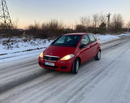 Красный Мерседес А класс, объемом двигателя 2 л и пробегом 191 тыс. км за 3800 $, фото 1 на Automoto.ua
