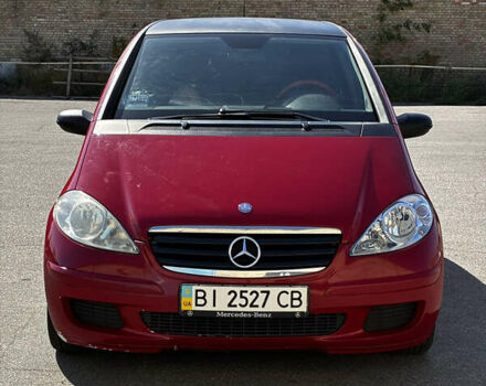 Красный Мерседес А класс, объемом двигателя 1.5 л и пробегом 165 тыс. км за 3800 $, фото 1 на Automoto.ua