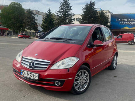 Мерседес А класс 2009 в Фастове на Automoto.ua Красный Мерседес А класс, объемом двигателя 1.7 л и пробегом 91 тыс. км за 6900 $, фото 1 на Automoto.ua