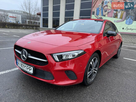 Мерседес А класс 2019 в Киеве на Automoto.ua Красный Мерседес А класс, объемом двигателя 1.46 л и пробегом 60 тыс. км за 26500 $, фото 1 на Automoto.ua