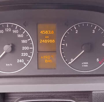 Мерседес А класс, объемом двигателя 2 л и пробегом 249 тыс. км за 5800 $, фото 8 на Automoto.ua