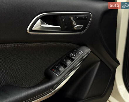 Мерседес А класс, объемом двигателя 1.6 л и пробегом 50 тыс. км за 18500 $, фото 15 на Automoto.ua