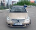 Желтый Мерседес А класс, объемом двигателя 1.99 л и пробегом 224 тыс. км за 6200 $, фото 1 на Automoto.ua