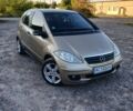 Желтый Мерседес А класс, объемом двигателя 1.5 л и пробегом 280 тыс. км за 4503 $, фото 1 на Automoto.ua