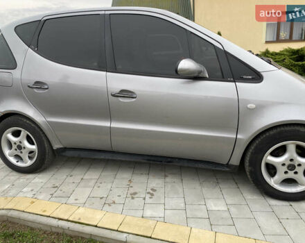 Серый Мерседес А класс, объемом двигателя 1.6 л и пробегом 195 тыс. км за 3000 $, фото 5 на Automoto.ua