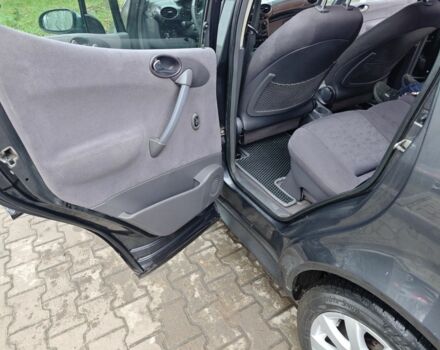 Серый Мерседес А класс, объемом двигателя 1.4 л и пробегом 250 тыс. км за 3500 $, фото 6 на Automoto.ua