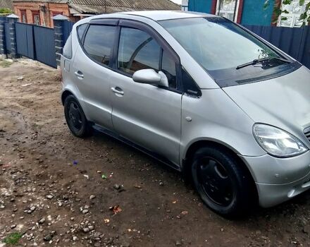 Серый Мерседес А класс, объемом двигателя 1.6 л и пробегом 0 тыс. км за 3000 $, фото 2 на Automoto.ua