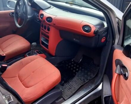 Серый Мерседес А класс, объемом двигателя 1.6 л и пробегом 0 тыс. км за 3000 $, фото 1 на Automoto.ua