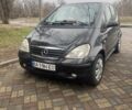 Серый Мерседес А класс, объемом двигателя 1.69 л и пробегом 268 тыс. км за 3350 $, фото 1 на Automoto.ua