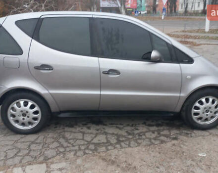 Сірий Мерседес А клас, об'ємом двигуна 1.6 л та пробігом 242 тис. км за 2800 $, фото 1 на Automoto.ua