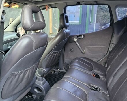 Серый Мерседес А класс, объемом двигателя 1.6 л и пробегом 176 тыс. км за 2100 $, фото 6 на Automoto.ua