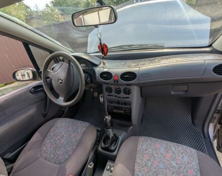 Серый Мерседес А класс, объемом двигателя 1.4 л и пробегом 200 тыс. км за 2500 $, фото 8 на Automoto.ua