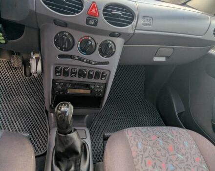 Серый Мерседес А класс, объемом двигателя 1.4 л и пробегом 200 тыс. км за 2500 $, фото 14 на Automoto.ua