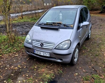 Серый Мерседес А класс, объемом двигателя 1.7 л и пробегом 243 тыс. км за 1300 $, фото 1 на Automoto.ua