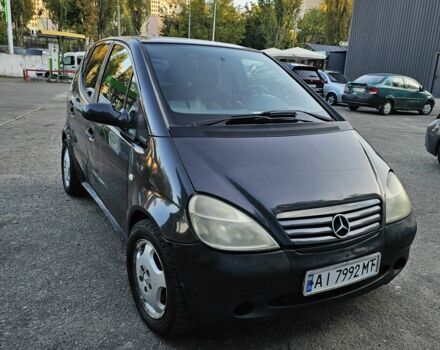 Серый Мерседес А класс, объемом двигателя 1.6 л и пробегом 176 тыс. км за 2100 $, фото 2 на Automoto.ua