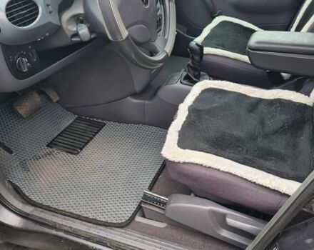 Серый Мерседес А класс, объемом двигателя 1.6 л и пробегом 237 тыс. км за 3100 $, фото 3 на Automoto.ua