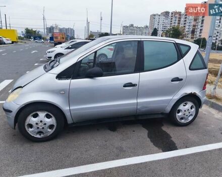 Серый Мерседес А класс, объемом двигателя 1.4 л и пробегом 336 тыс. км за 2750 $, фото 7 на Automoto.ua